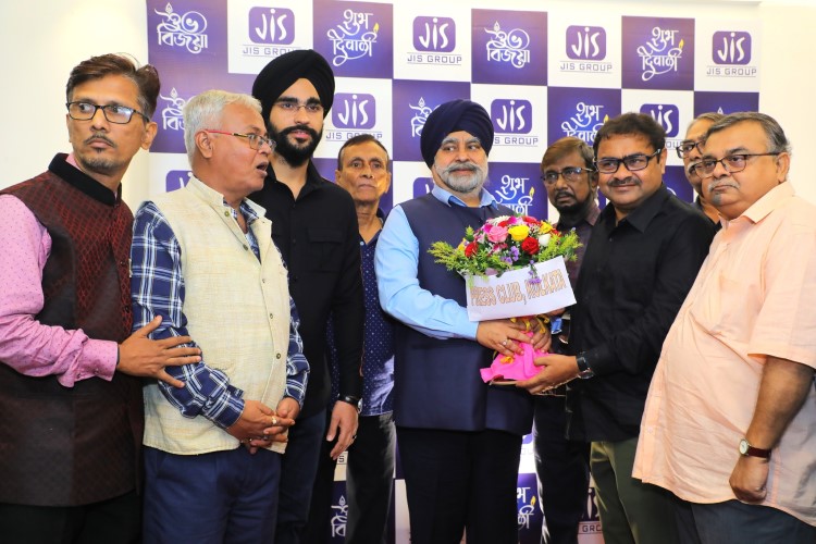 JIS GROUP HOSTS BIJOYA SAMMELAN & DIWALI GET-TOGETHER
