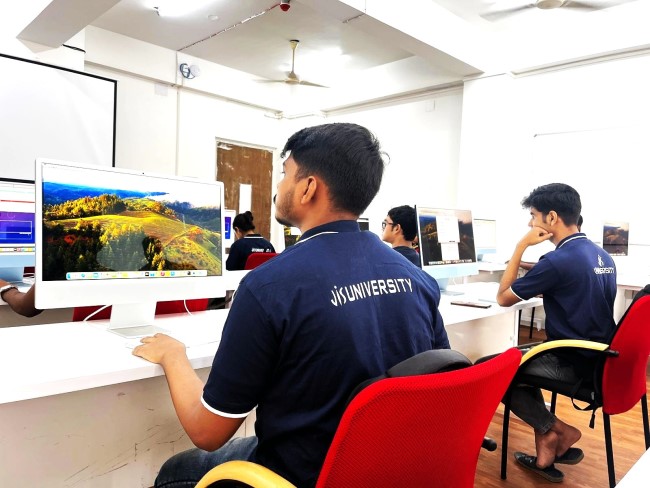 JISU LAUNCHES APPLE COMPUTER LAB 