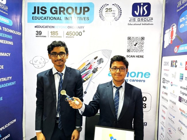 NiT STUDENTS SHOWCASE ‘SPOONIE’ WITH BREAKTHROUGH ASSISTIVE TECHNOLOGY