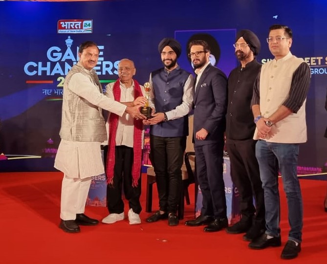 DIRECTOR, JIS GROUP SPEAKS AT A MEGA CONCLAVE 